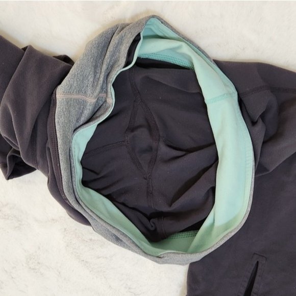 Lululemon Women's Gather And Crow Crop size 6 - Picture 9 of 15